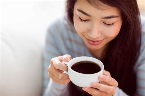 肌が綺麗な人あるある、実は毎日コーヒーを飲んでいる